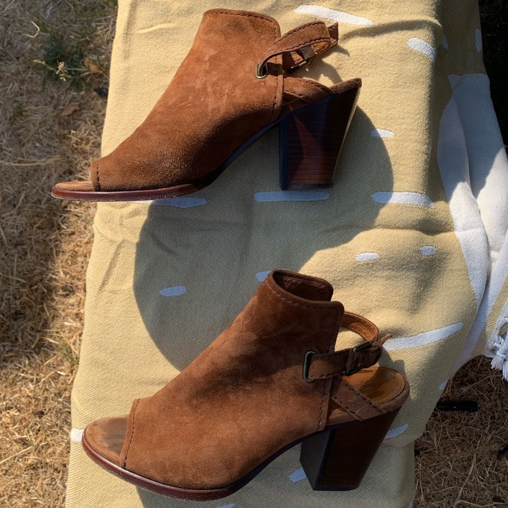 Frye Dani Shield Sling Peep Toe - 9.5 - Picture 3 of 8